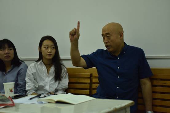 冯经理来舞蹈系指导工作